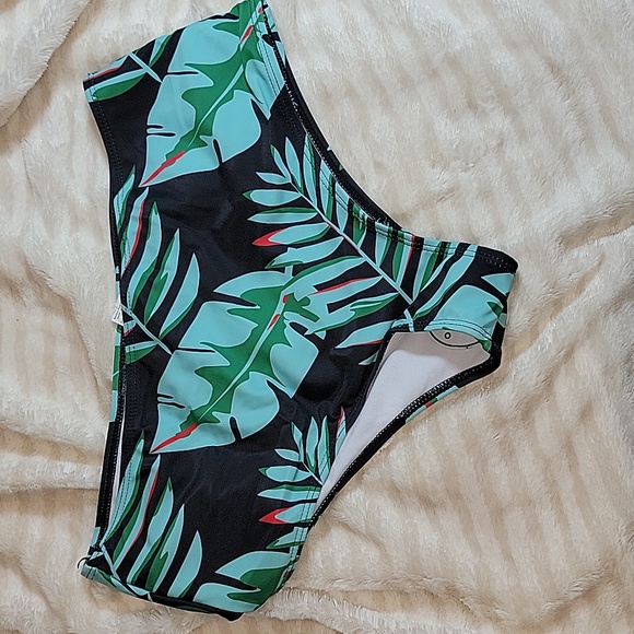 High waisted bikini bottoms - Picture 1 of 4